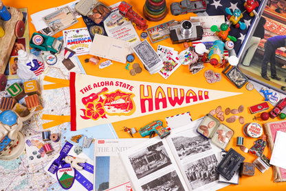 HAWAII PENNANT - IVORY + RED