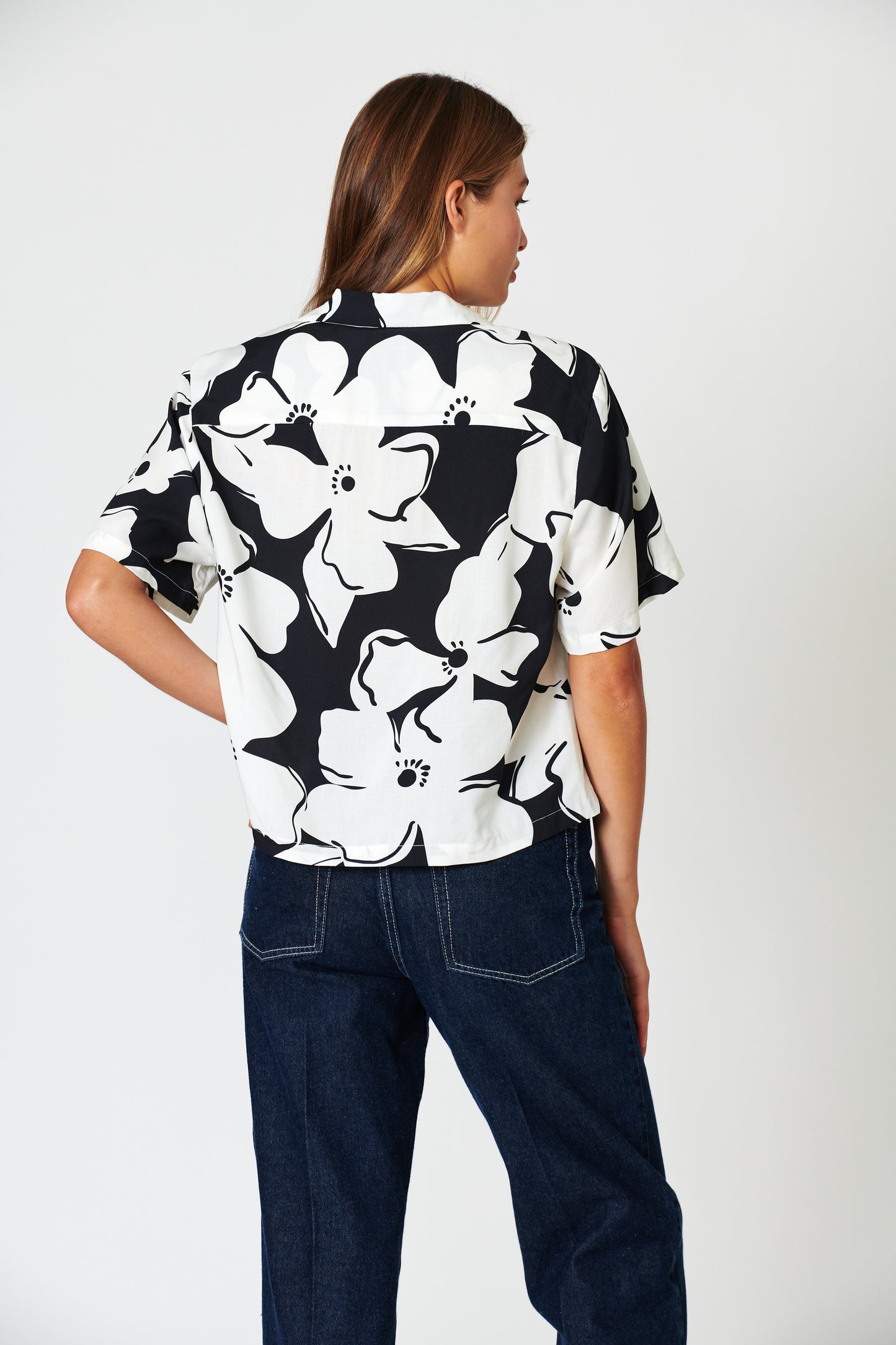 Magnolia Black Ladies Camp Shirt
