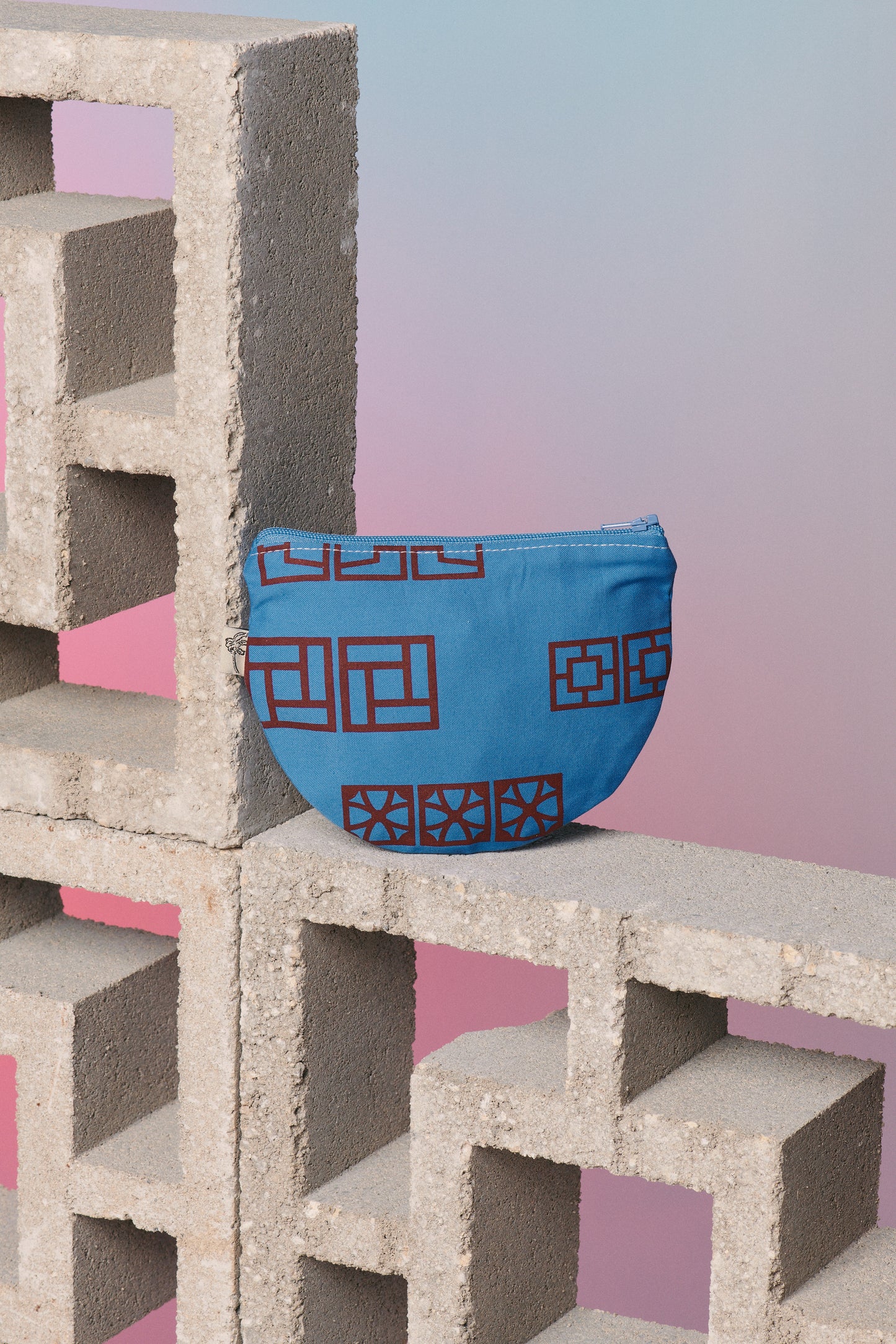 Half Round Pouch - Breeze Block Copen