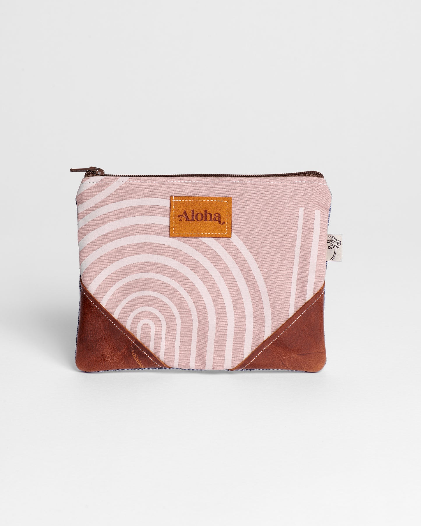 Corner Pouch - Arco Mocha Mousse