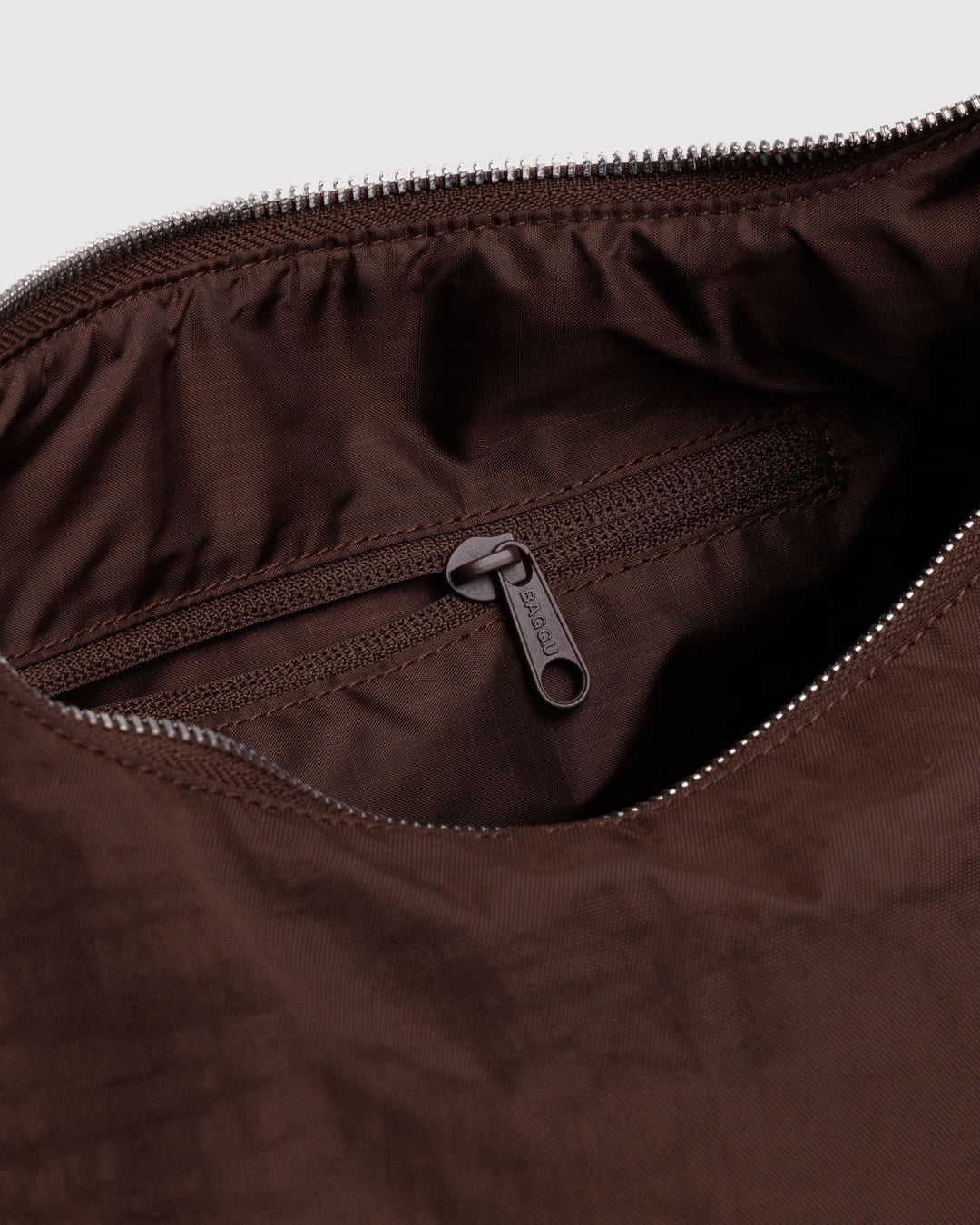 NYLON MERINGUE BAG - COFFEE