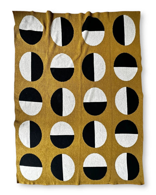 EQUINOX THROW - OCHRE