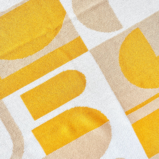 IT TAKES A VILLA - YELLOW