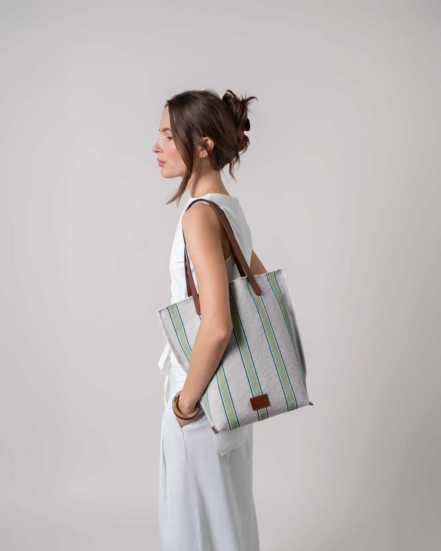 Hana Canvas Tote - Juniper
