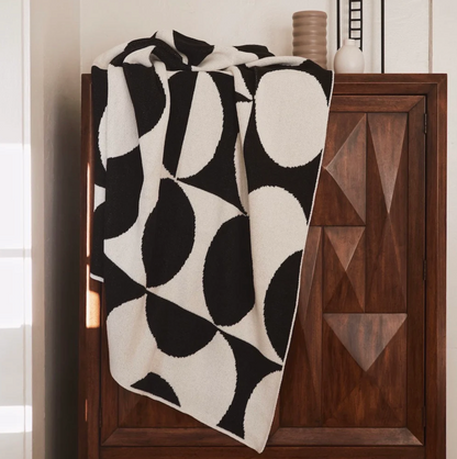 PUZZLE THROW - BLACK