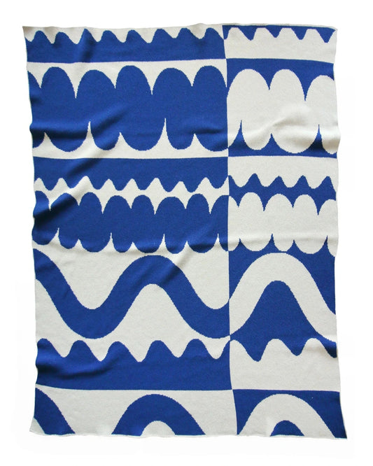 WIGGLE ROOM THROW - ROYAL