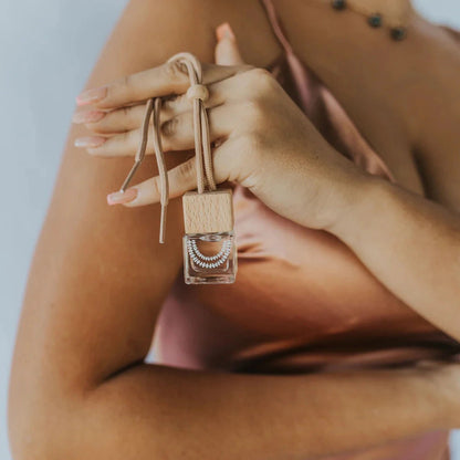 Hanging Lei Diffuser - PIKAKE